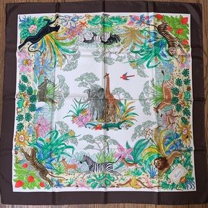 Gucci Vintage Jungle Print 100% Silk Scarf